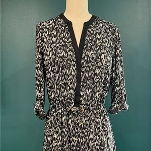 H&M above the knee length dress with 3/4 sleeves, drawstring waist.